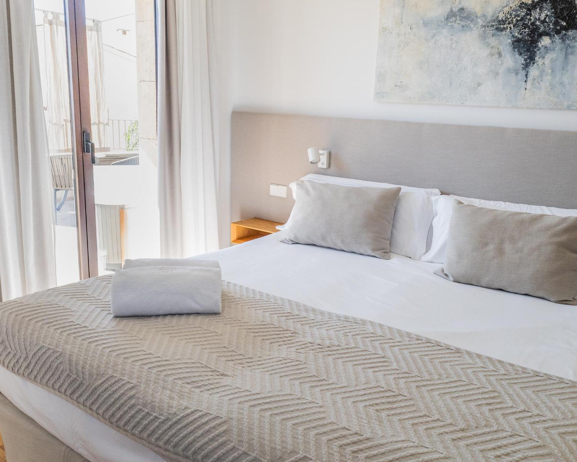 Ynaira Hotel & Spa Ариань Экстерьер фото